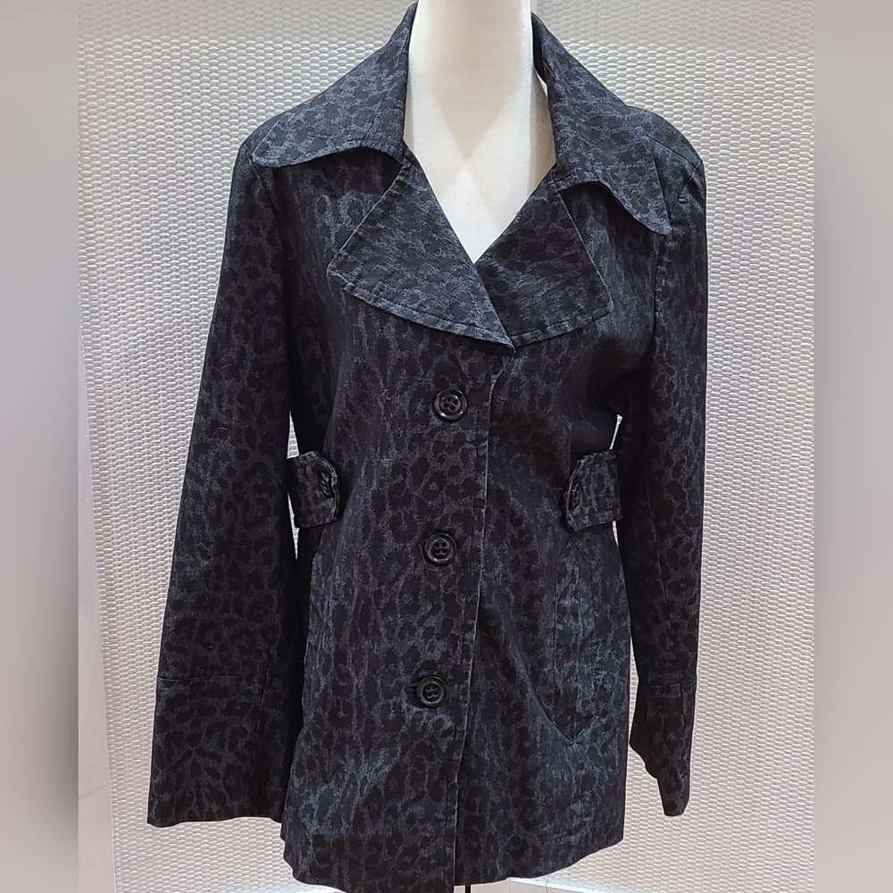 Sandro Sportswear light weight black denim animal print jacket size Large